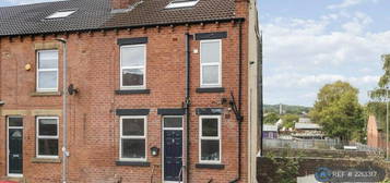 2 bedroom terraced house