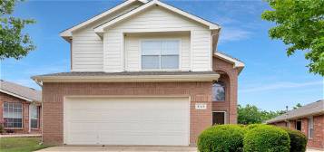 3145 Spotted Owl Dr, Fort Worth, TX 76244