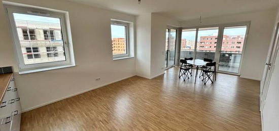 Erstbezug Dreizimmerwohnung 102 m2 mit Fernblick über die Skyline Hannover und ins Grüne