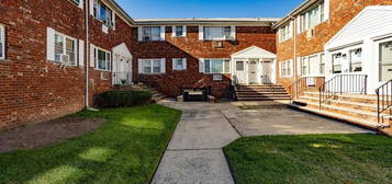 48 Gramercy Gdns Unit B, Middlesex, NJ 08846