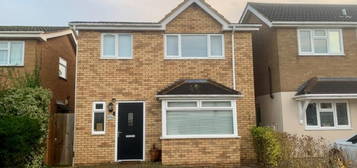 4 bedroom detached house