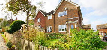 3 bedroom semi-detached house