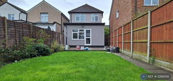 3 bedroom detached house