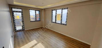 ŞEKERDEN KİRALIK CAHİT ZARİF ORTAOKLU YAKNI 105M² 2+1 ÖZEL GARAJ