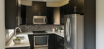 212 Greenwater Pl, Kitchener, ON N2R 0G9