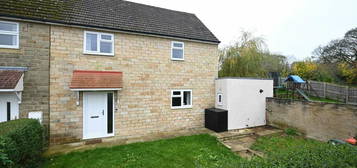 3 bedroom semi-detached house