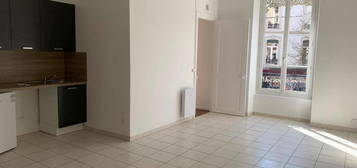 Appartement 2 pièces + cuisine 43m²  GRENOBLE 38000