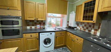 Flat to rent in Ferncliffe, Temple Drive, Llandrindod Wells LD1