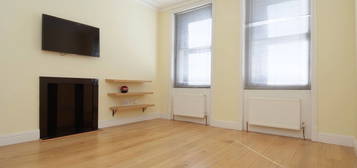 2 bed flat to rent