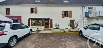 Vente maison 11 pièces 247 m²