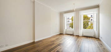 Property to rent in Queen's Gate, London SW7