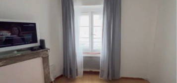 Appartement T2 duplex - Rue de Gigant