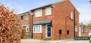 3 bedroom detached house