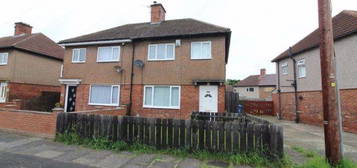 3 bed semi-detached house for sale