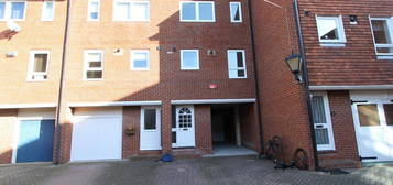 3 bedroom terraced house to rent