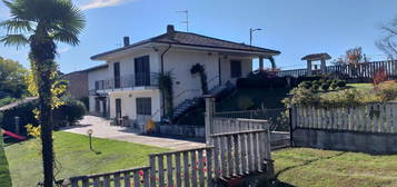 Villa unifamiliare, buono stato, 302 m², Robella