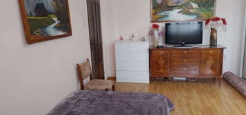 Apartament 2 cam! Etaj Intermediar! Utilat/Mobilat! zona Piata Marasti