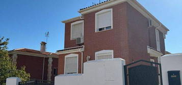 Casa en Manantiales - Lagar - Cortijo, Alhaurín de la Torre