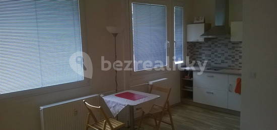 Pronájem bytu 1+kk 45 m², Uzbecká, Praha