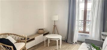 Studio meublé  à louer, 1 pièce, 27 m², Étage 1/–