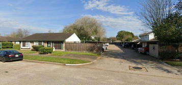 1231 Lyric Ln, Pasadena, TX 77503