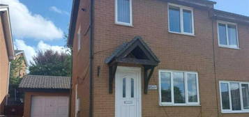 2 bedroom semi-detached house for sale