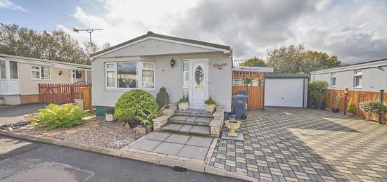 Mobile/park home for sale in Springfield Park, Wykin Road, Hinckley LE10