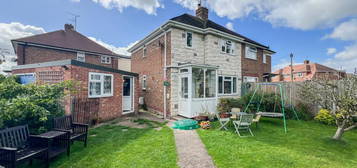 2 bedroom semi-detached house for sale