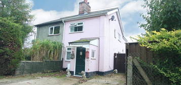 3 bed semi-detached house for sale