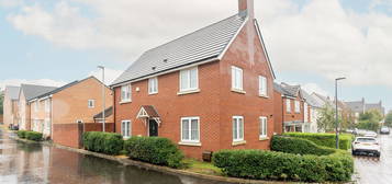 4 bed detached house for sale