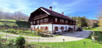 … AIGNER - historisches Anwesen in traumhaft, idyllischer Lage mit Bachlauf am Wolfgangsee ...