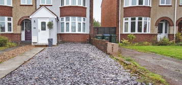 4 bed end terrace house for sale