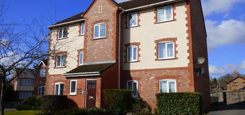 Flat to rent in Larkfield Park, Chepstow NP16