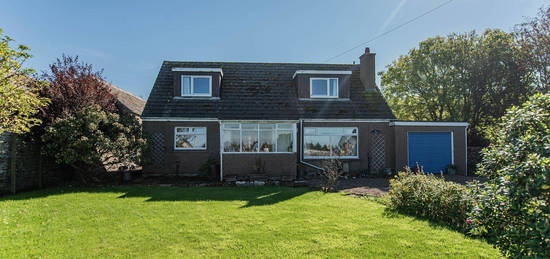 4 bed detached house for sale