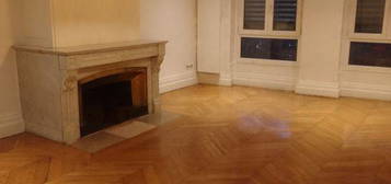 Location bel appartement rénové