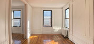 436 Fort Washington Ave APT 4F, New York, NY 10033