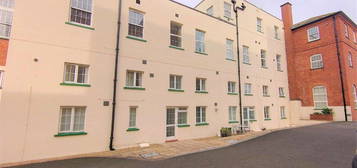 4 bed terraced house to rent