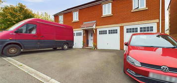 2 bedroom detached house for sale