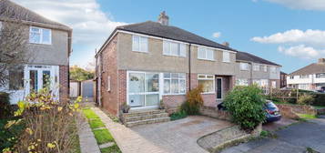 3 bed semi-detached house for sale