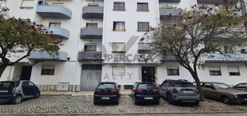 Apartamento T3 Venda em Charneca de Caparica e Sobreda,Almada