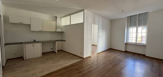 Appartement  à louer, 3 pièces, 2 chambres, 67 m²