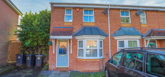 2 bed semi-detached house for sale