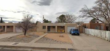 209 Cagua Dr NE, Albuquerque, NM 87108