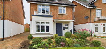 4 bed detached house for sale