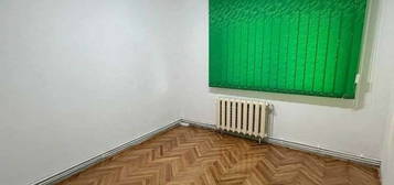 Sub 2500eu/mp - apartament cu 2 camere decomandate, confort I, 48mp