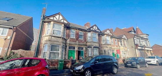 4 bedroom terraced house