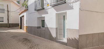 Chalet adosado en venta en calle San Sebastian