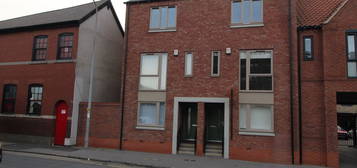 Town house to rent in Queen Street, Fruit Market, Hull HU1