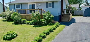 10 Donovan Cres, Dominion, NS B1G 1C6