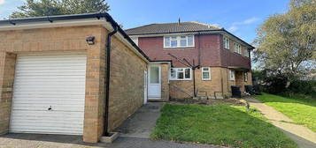 3 bedroom ground floor flat to rent